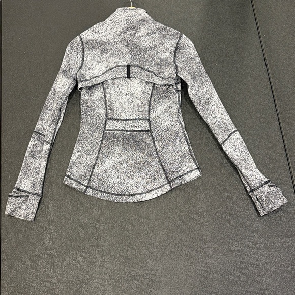 Lululemon Athletica Black and White Sports Jacket - Picture 2 of 5